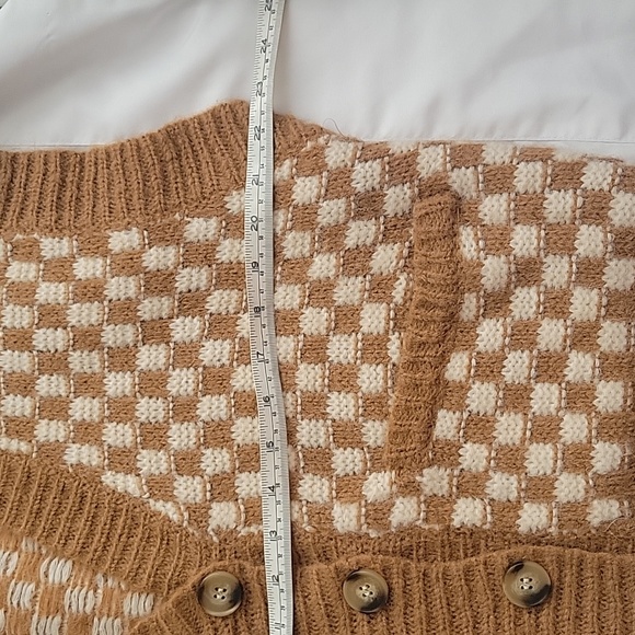 Sweet little Peaches checkered vest - Picture 9 of 11